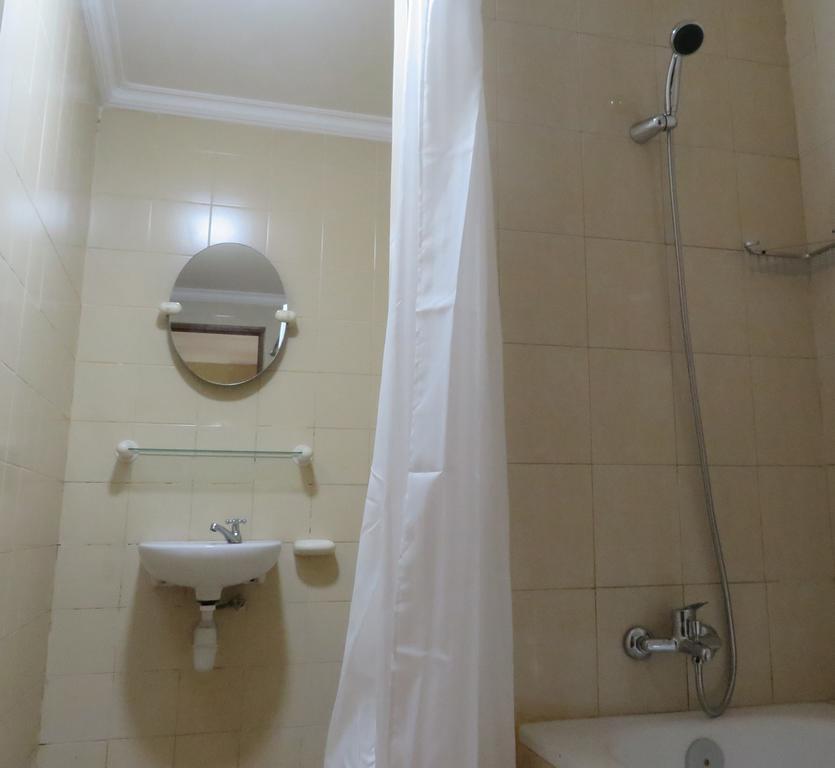 Balira Airport Hotel Kuta Lombok Buitenkant foto